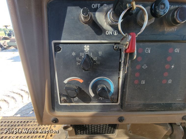 image for item KQ9281 1990 Caterpillar D6H  dozer