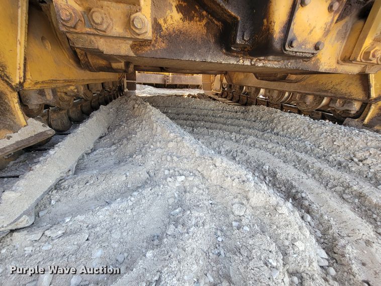 image for item KQ9281 1990 Caterpillar D6H  dozer