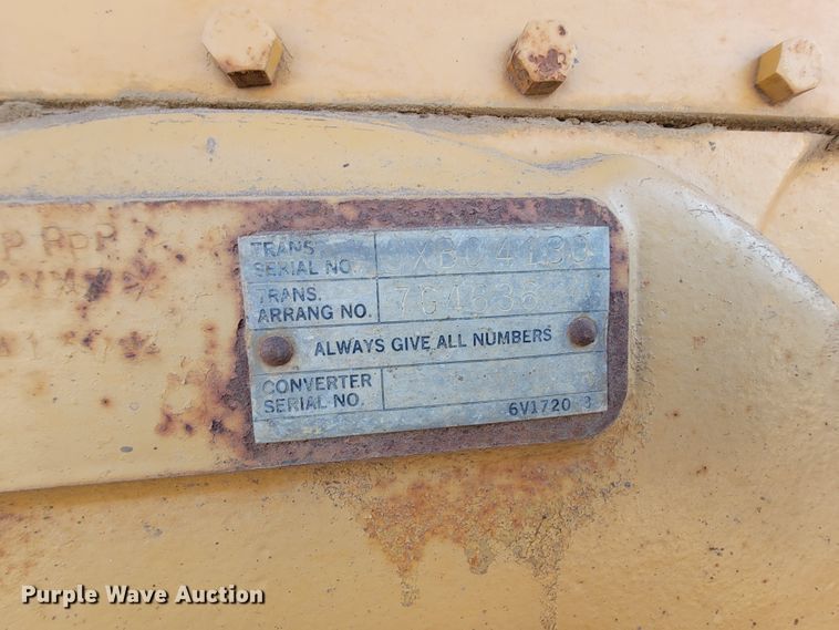 image for item KQ9281 1990 Caterpillar D6H  dozer