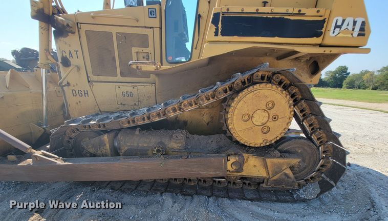 image for item KQ9281 1990 Caterpillar D6H  dozer