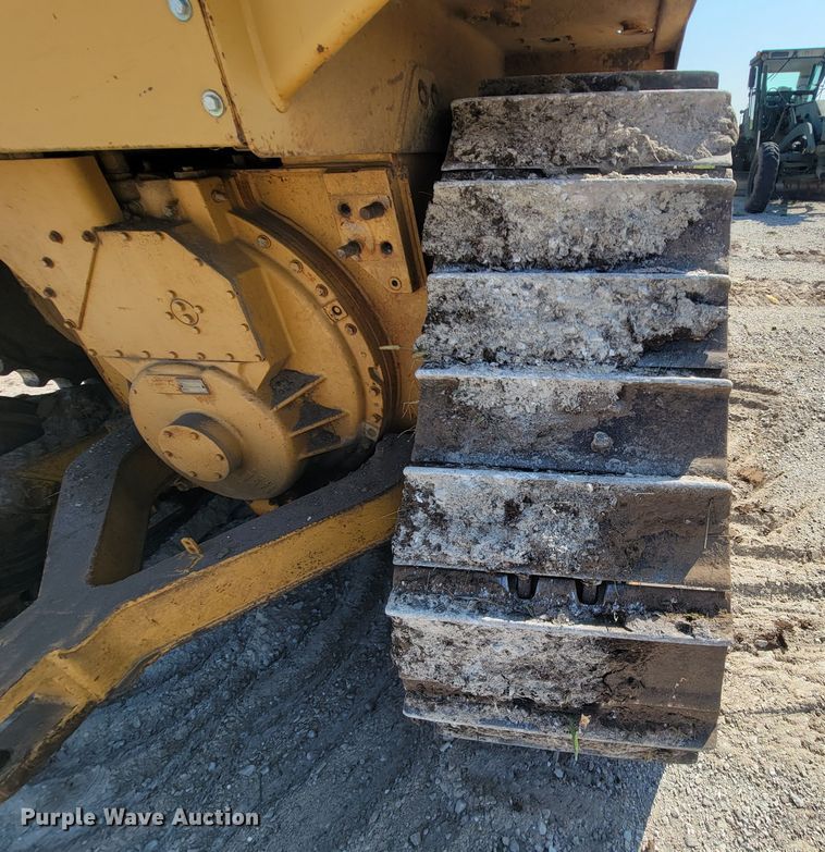 image for item KQ9281 1990 Caterpillar D6H  dozer