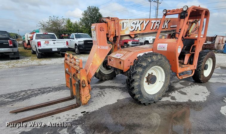 image for item KQ9288 2002 SkyTrak 6036  telehandler