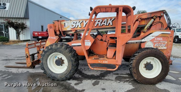 image for item KQ9288 2002 SkyTrak 6036  telehandler