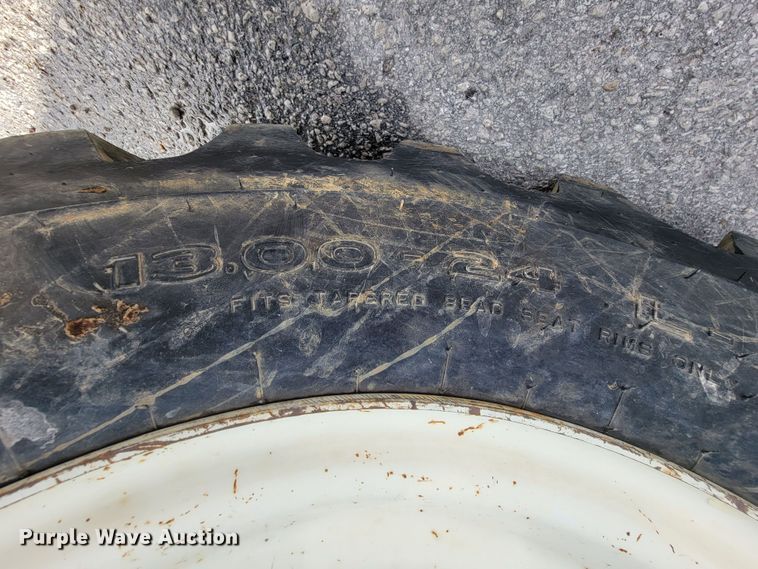 image for item KQ9288 2002 SkyTrak 6036  telehandler