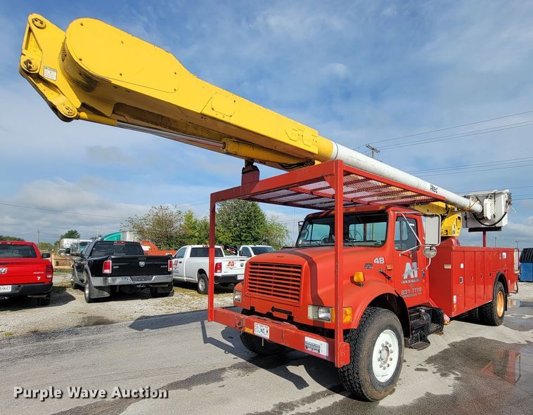 image for item KQ9289 1995 International 4700  bucket truck