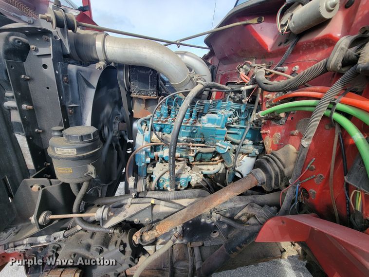 image for item KQ9289 1995 International 4700  bucket truck