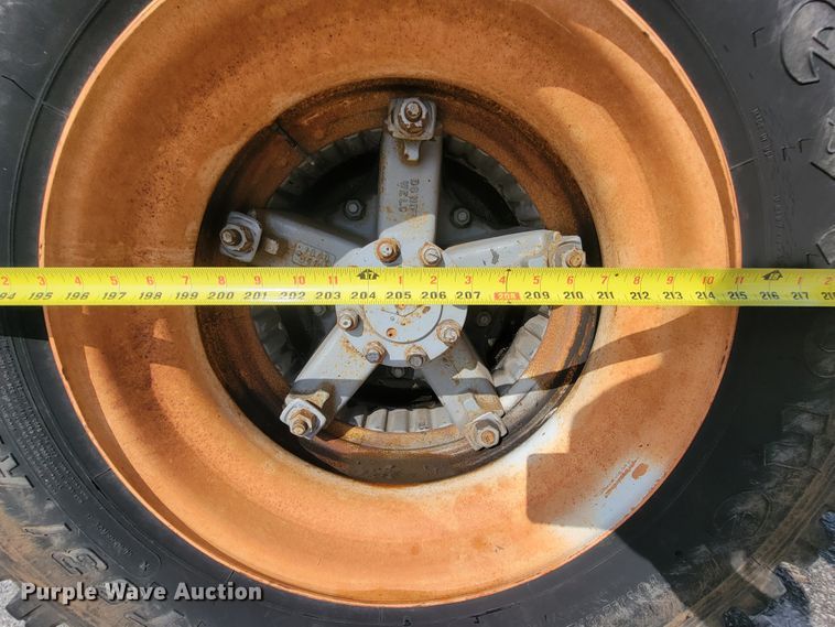 image for item KQ9289 1995 International 4700  bucket truck