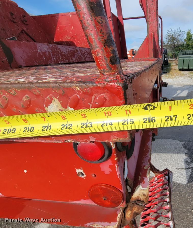 image for item KQ9289 1995 International 4700  bucket truck