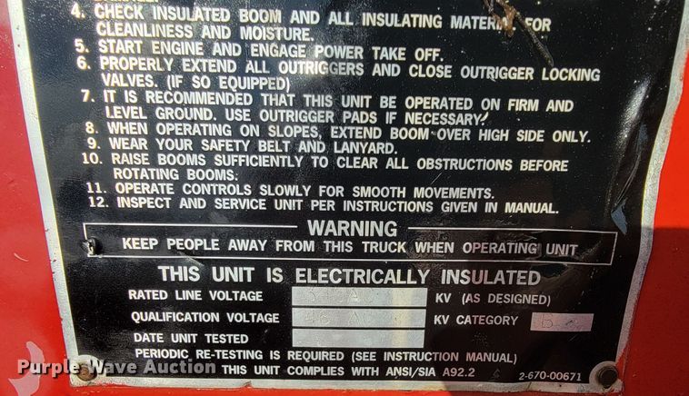 image for item KQ9289 1995 International 4700  bucket truck