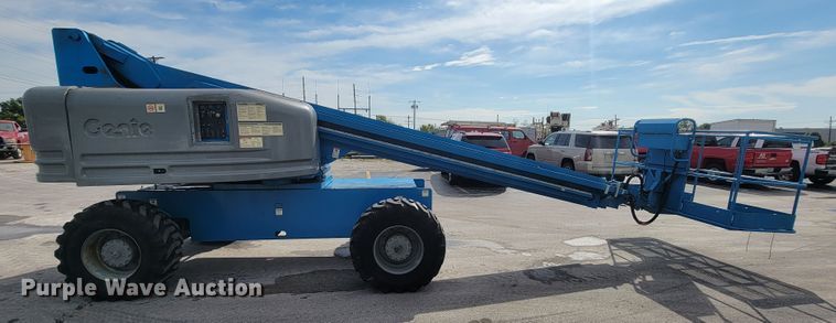 image for item KQ9290 1999 Genie S-60  boom lift