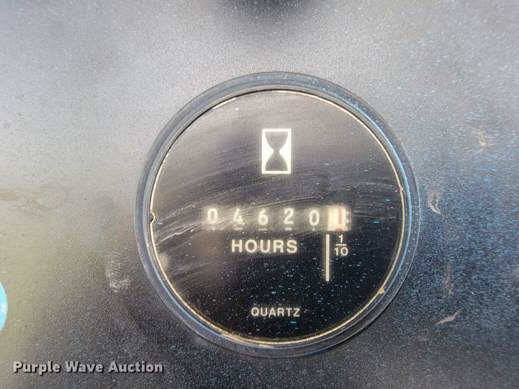 image for item KQ9290 1999 Genie S-60  boom lift