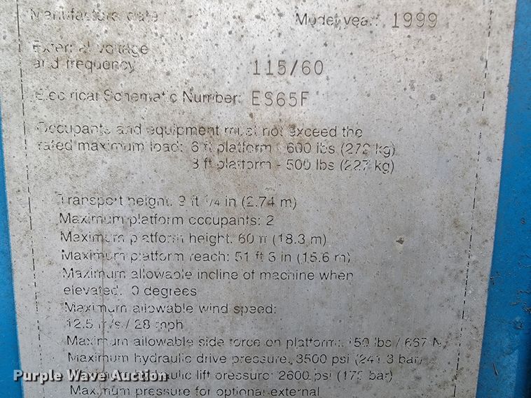 image for item KQ9290 1999 Genie S-60  boom lift