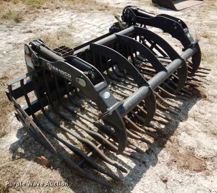 image for item KQ9717 2014 Bradco Paladin RockBucket 82"W skid steer grapple bucket