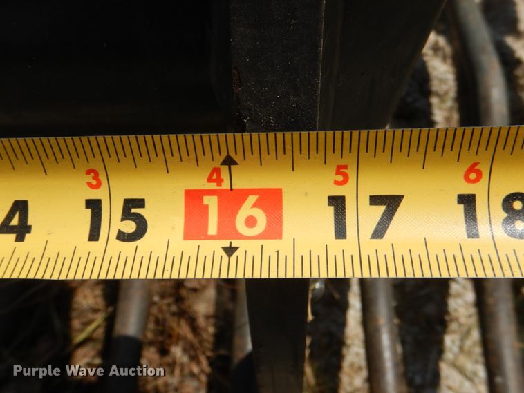 image for item KQ9717 2014 Bradco Paladin RockBucket 82"W skid steer grapple bucket