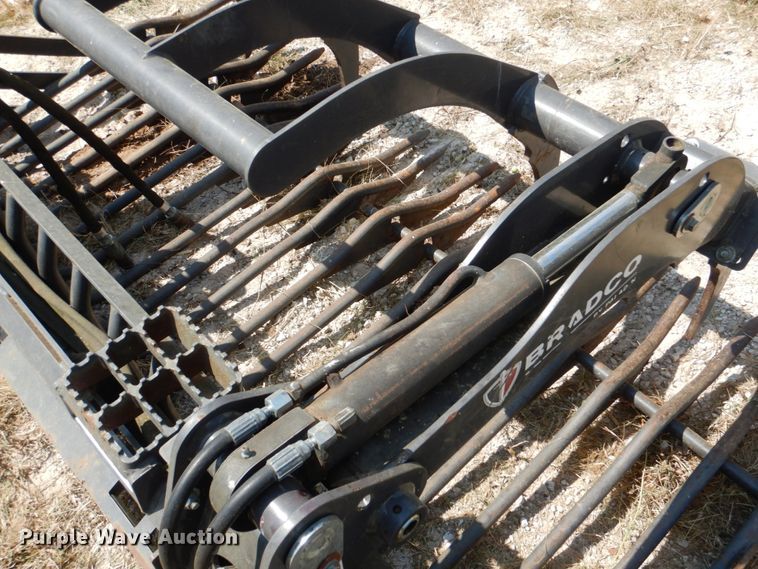 image for item KQ9717 2014 Bradco Paladin RockBucket 82"W skid steer grapple bucket