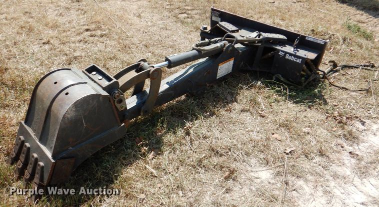 image for item KQ9718 Bobcat Bobtach skid steer backhoe