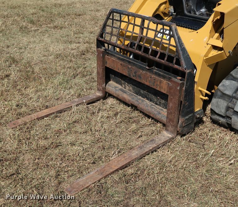 image for item KQ9721 Caterpillar 1491411 42"L skid steer forks