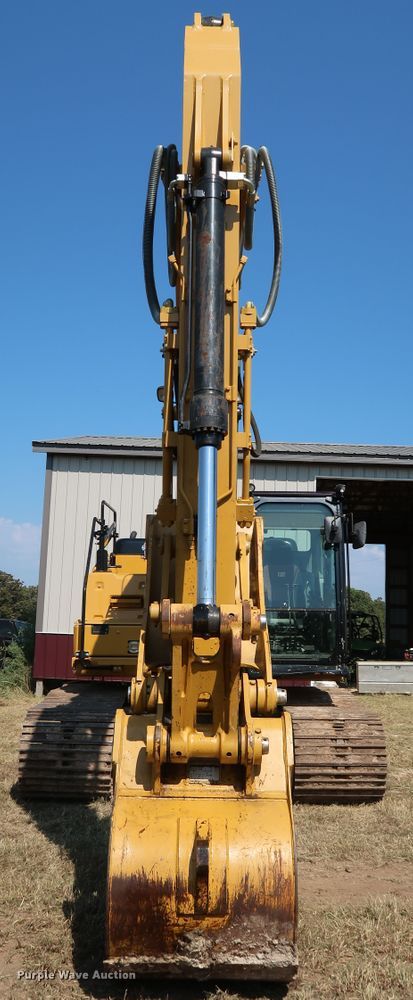 image for item KQ9723 2017 Caterpillar 320F L  excavator