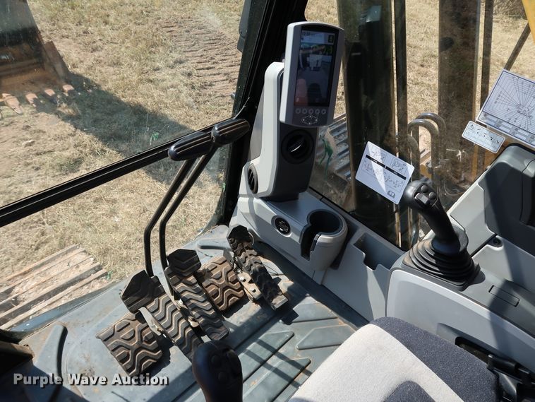 image for item KQ9723 2017 Caterpillar 320F L  excavator