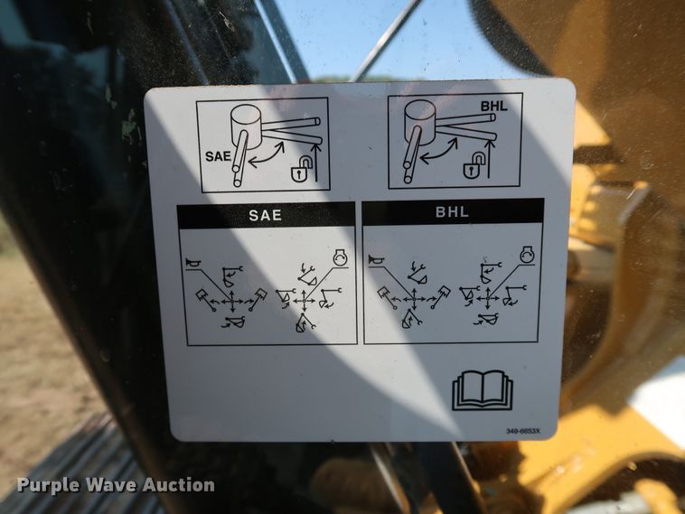 image for item KQ9723 2017 Caterpillar 320F L  excavator