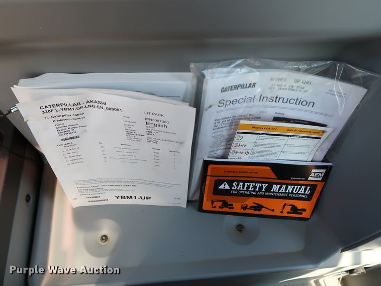 image for item KQ9723 2017 Caterpillar 320F L  excavator