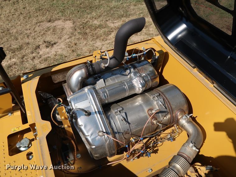 image for item KQ9723 2017 Caterpillar 320F L  excavator