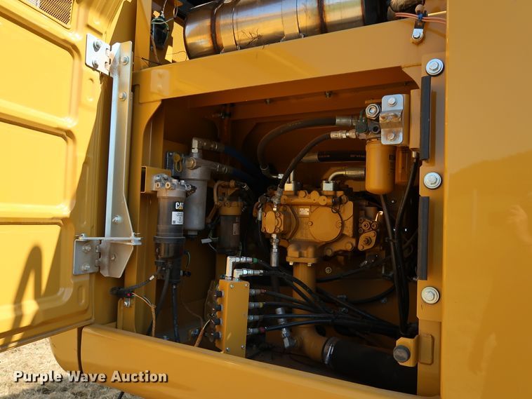 image for item KQ9723 2017 Caterpillar 320F L  excavator