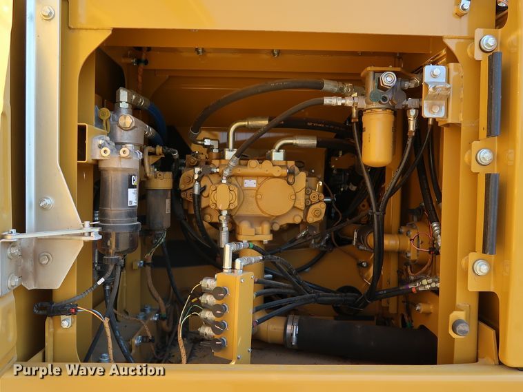 image for item KQ9723 2017 Caterpillar 320F L  excavator