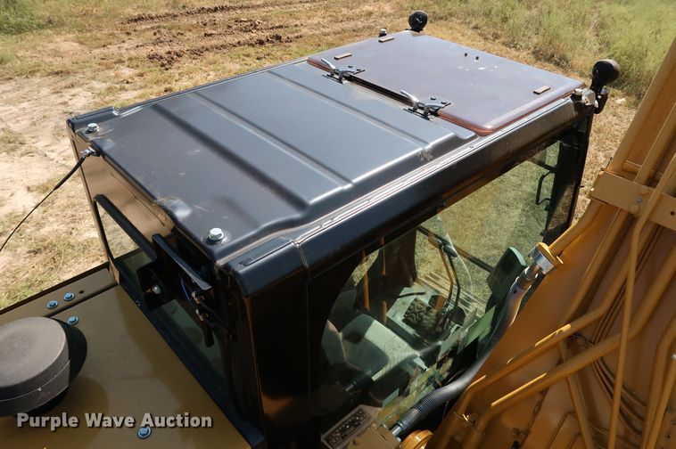 image for item KQ9723 2017 Caterpillar 320F L  excavator