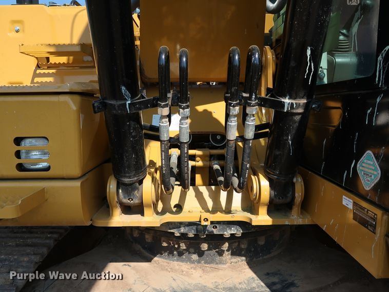 image for item KQ9723 2017 Caterpillar 320F L  excavator