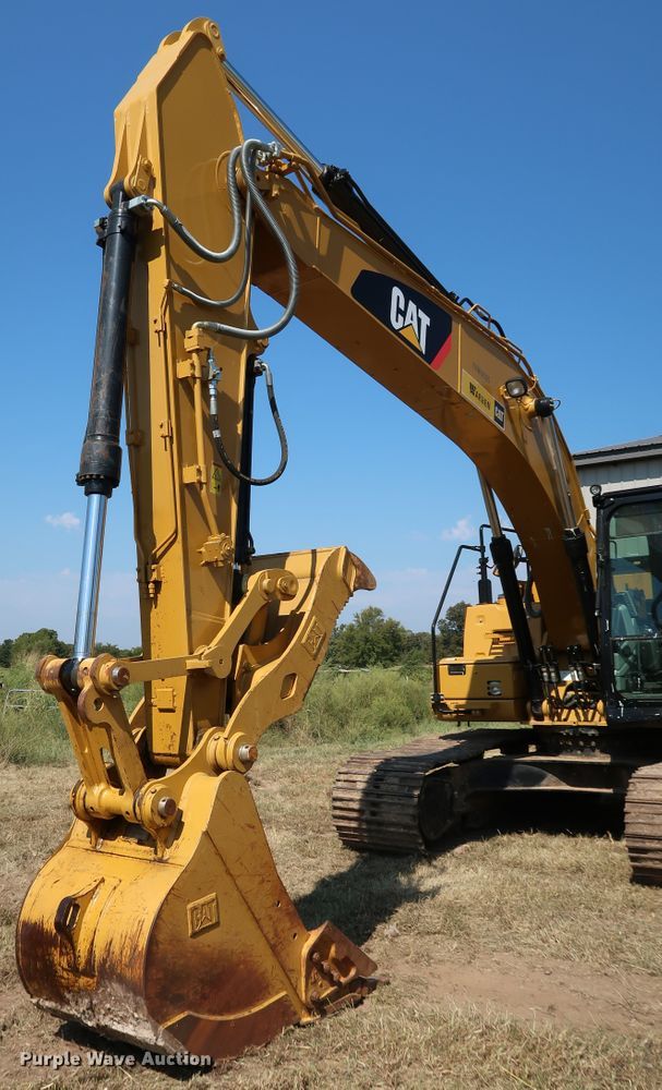 image for item KQ9723 2017 Caterpillar 320F L  excavator