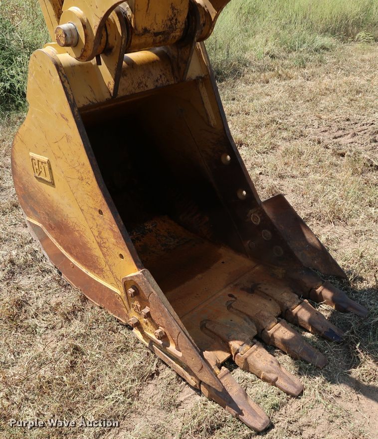 image for item KQ9723 2017 Caterpillar 320F L  excavator