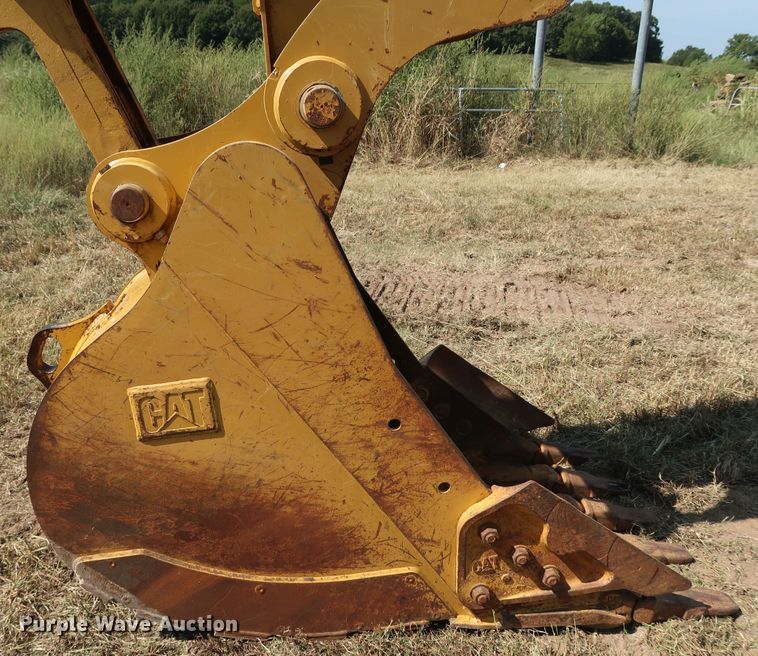 image for item KQ9723 2017 Caterpillar 320F L  excavator