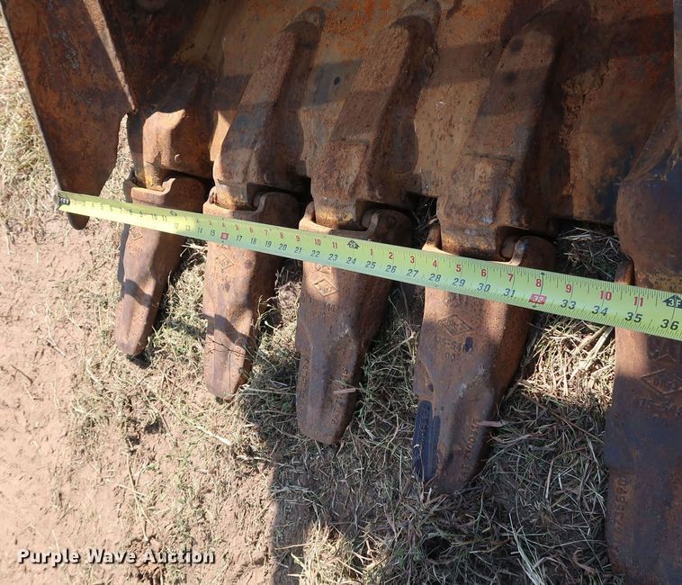 image for item KQ9723 2017 Caterpillar 320F L  excavator