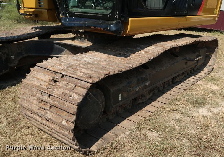 image for item KQ9723 2017 Caterpillar 320F L  excavator