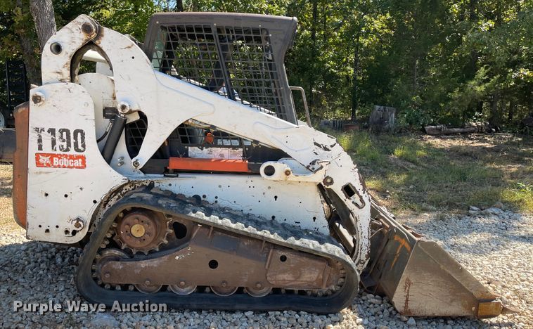 image for item KU9127 2010 Bobcat T190  tracked skid steer loader