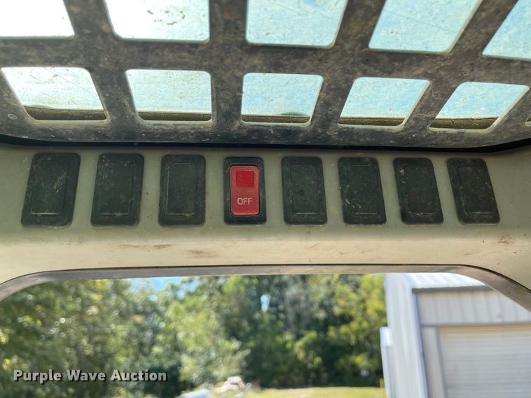 image for item KU9127 2010 Bobcat T190  tracked skid steer loader