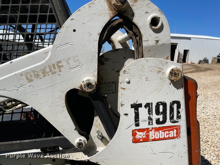 image for item KU9127 2010 Bobcat T190  tracked skid steer loader