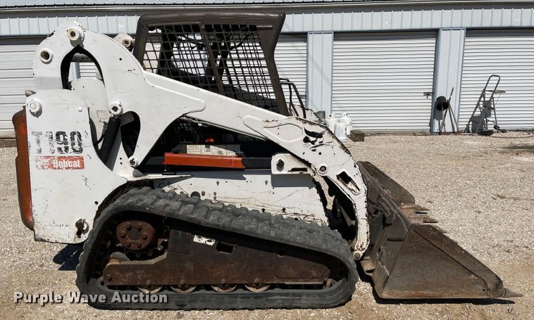 image for item KU9128 2006 Bobcat T190  tracked skid steer loader