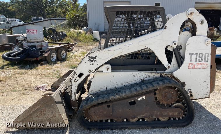 image for item KU9128 2006 Bobcat T190  tracked skid steer loader
