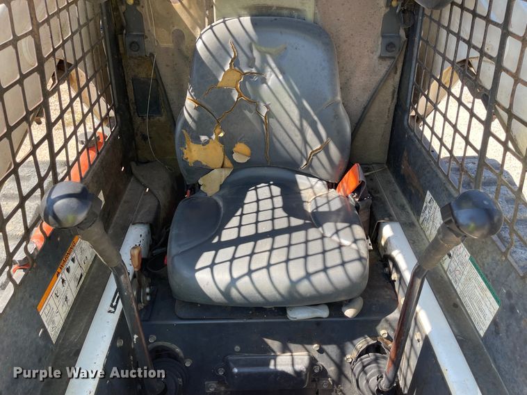 image for item KU9128 2006 Bobcat T190  tracked skid steer loader