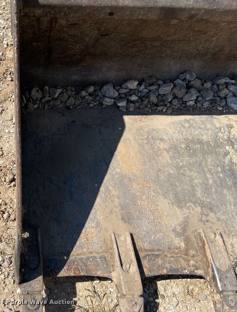 image for item KU9128 2006 Bobcat T190  tracked skid steer loader