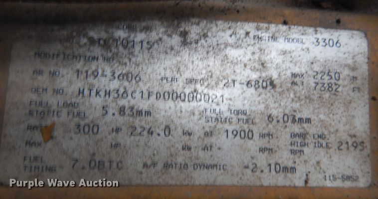 image for item KU9142 1996 Ford L9000  vacuum truck