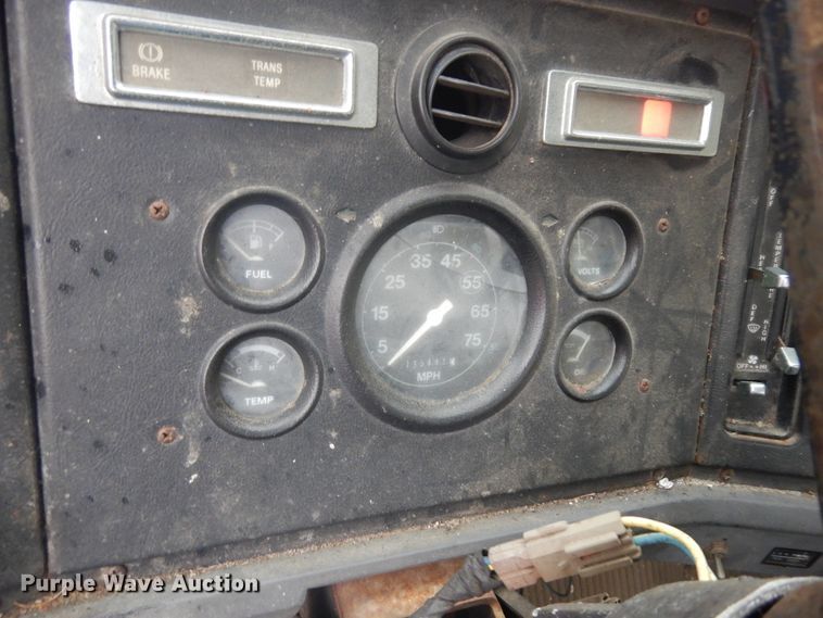 image for item KU9143 1987 Ford L8000  sewer jetter truck