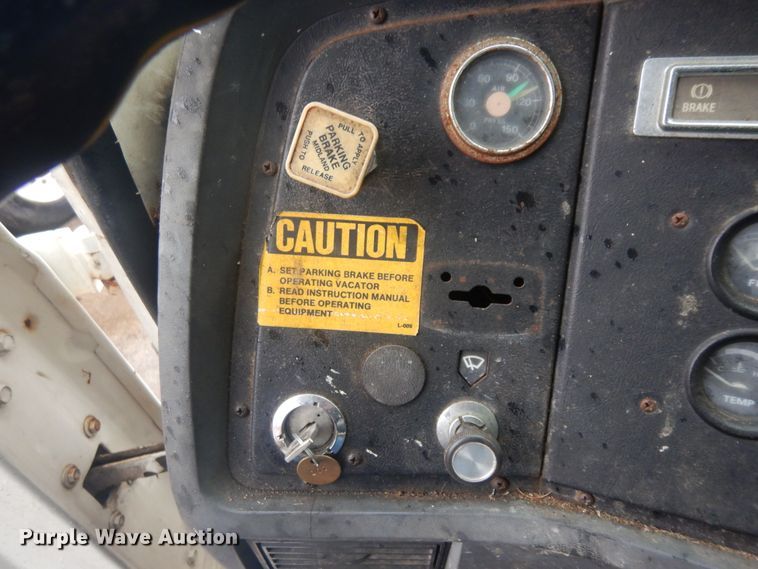 image for item KU9143 1987 Ford L8000  sewer jetter truck