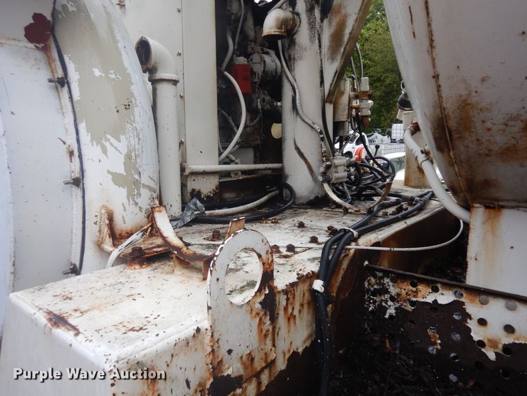 image for item KU9143 1987 Ford L8000  sewer jetter truck