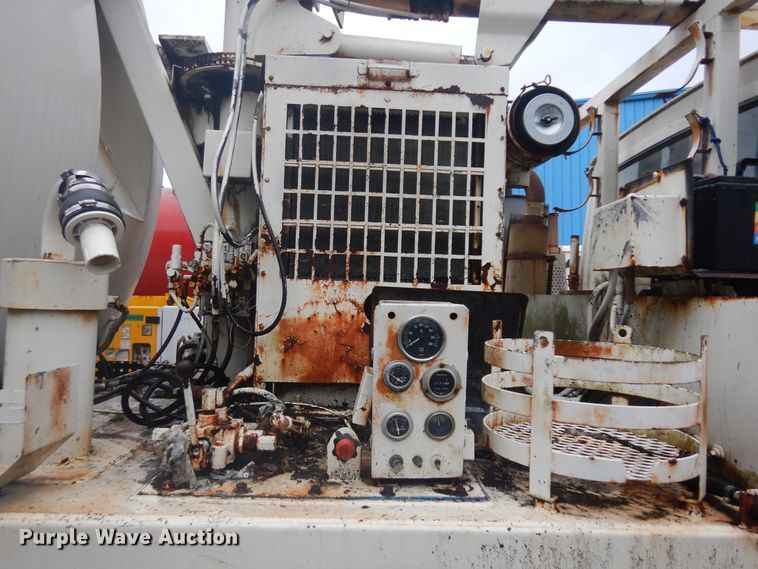 image for item KU9143 1987 Ford L8000  sewer jetter truck