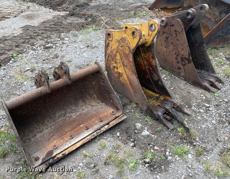 image for item KU9146 (3) excavator buckets