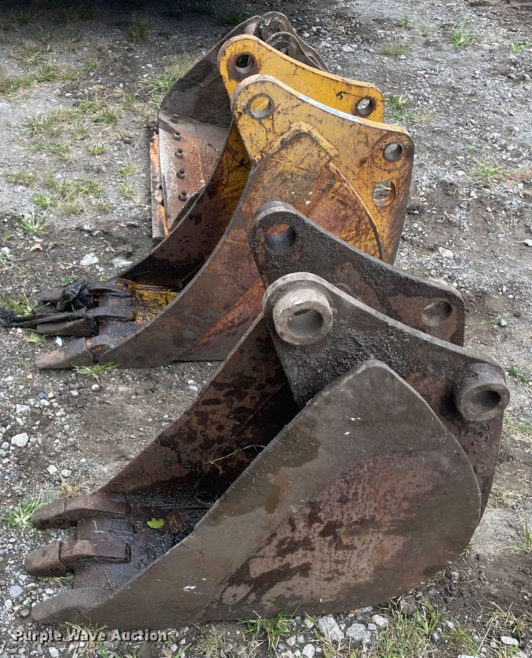 image for item KU9146 (3) excavator buckets