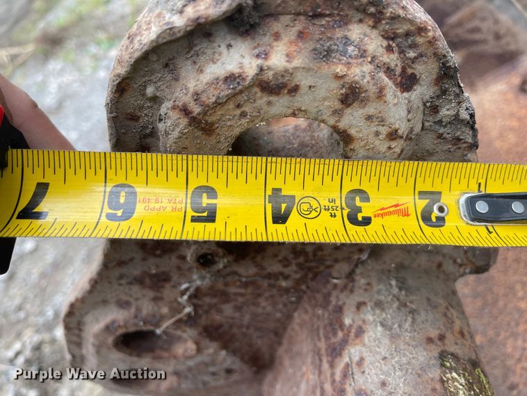 image for item KU9146 (3) excavator buckets